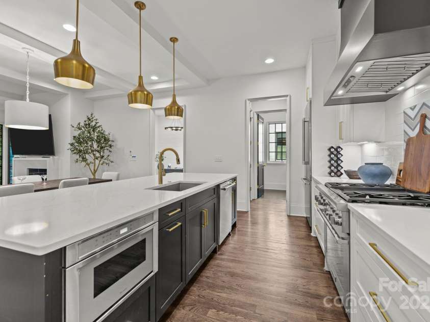 9004 Tynecastle Commons Court, Charlotte, NC 28226.  MLS# CAR4312958, YatesRealty ID 2188. 