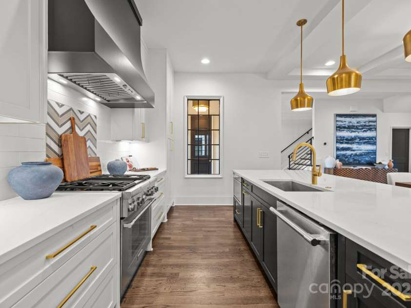 9004 Tynecastle Commons Court, Charlotte, NC 28226.  MLS# CAR4312958, YatesRealty ID 2188. 