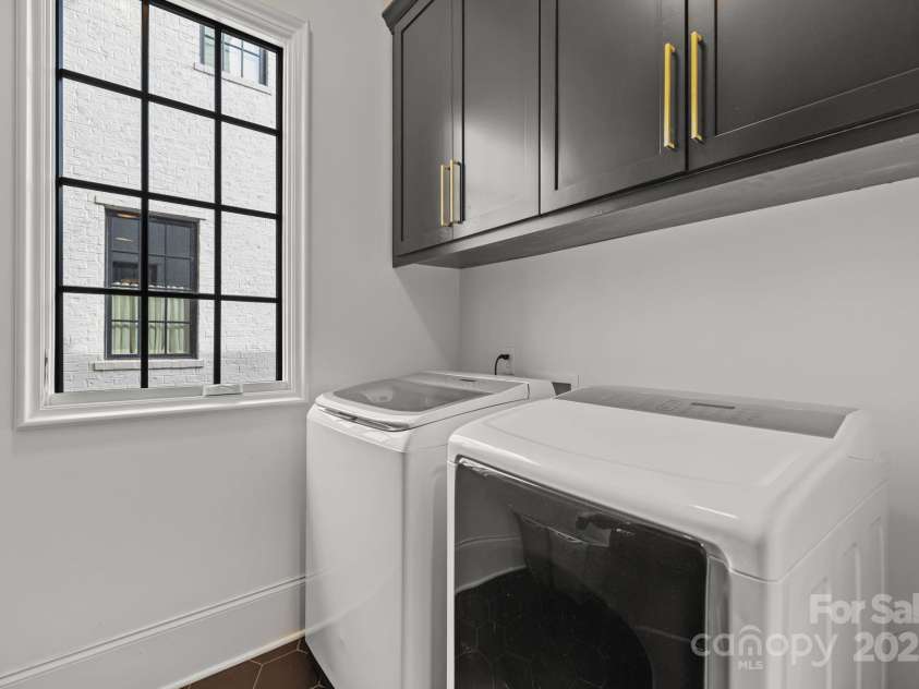 9004 Tynecastle Commons Court, Charlotte, NC 28226.  MLS# CAR4312958, YatesRealty ID 2188. 