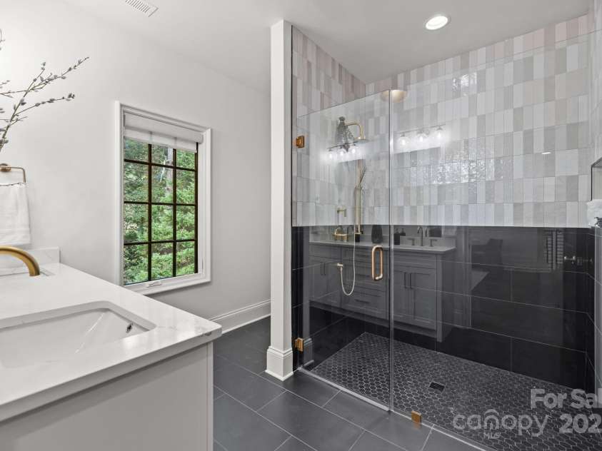 9004 Tynecastle Commons Court, Charlotte, NC 28226.  MLS# CAR4312958, YatesRealty ID 2188. 