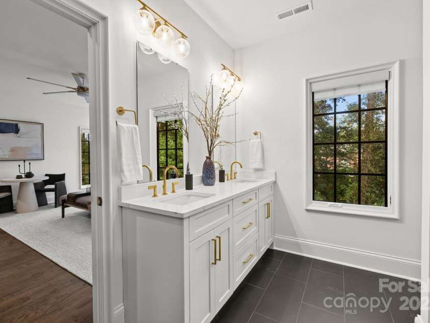 9004 Tynecastle Commons Court, Charlotte, NC 28226.  MLS# CAR4312958, YatesRealty ID 2188. 