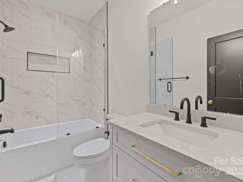 9004 Tynecastle Commons Court, Charlotte, NC 28226.  MLS# CAR4312958, YatesRealty ID 2188. 