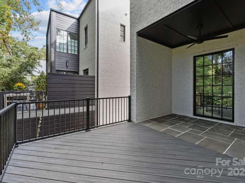 9004 Tynecastle Commons Court, Charlotte, NC 28226.  MLS# CAR4312958, YatesRealty ID 2188. 