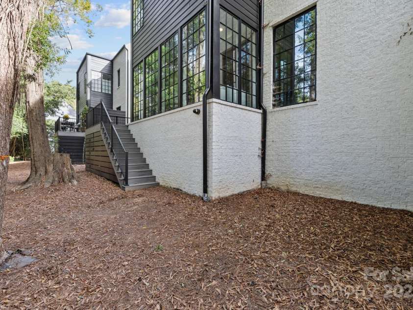 9004 Tynecastle Commons Court, Charlotte, NC 28226.  MLS# CAR4312958, YatesRealty ID 2188. 