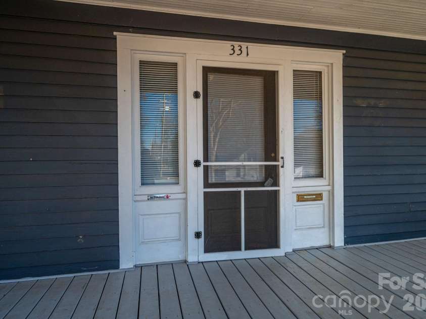 331 Laurel Street, Lincolnton, NC 28092.  MLS# CAR4326390, YatesRealty ID 21880. 