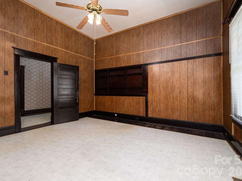 331 Laurel Street, Lincolnton, NC 28092.  MLS# CAR4326390, YatesRealty ID 21880. 