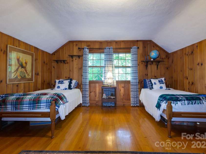 613 Ridge Street, Kings Mountain, NC 28086.  MLS# CAR4267266, YatesRealty ID 21881. 