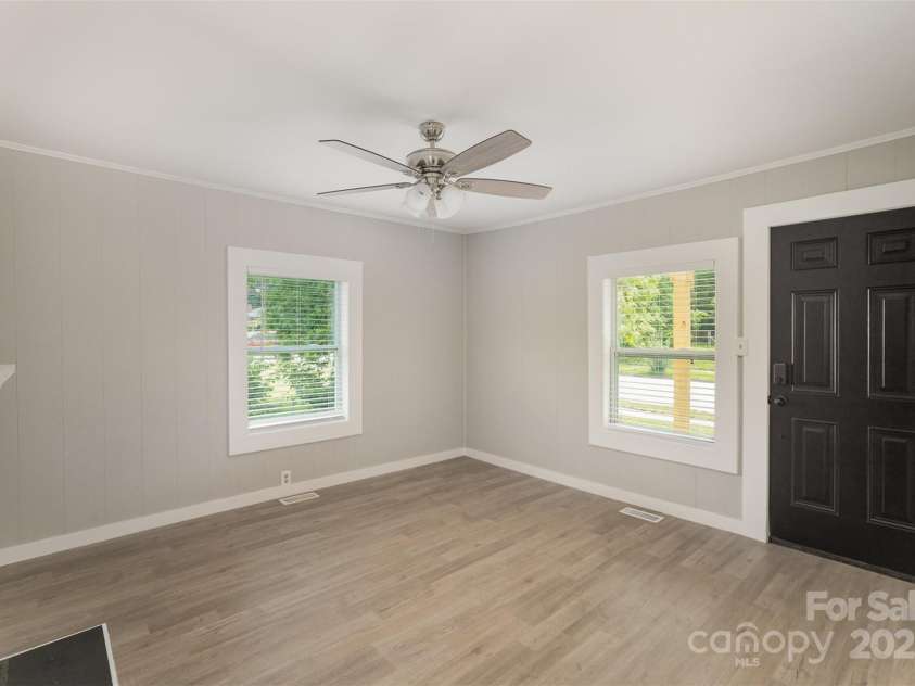 210 Marshall Street, Rock Hill, SC 29730.  MLS# CAR4270533, YatesRealty ID 21885. 