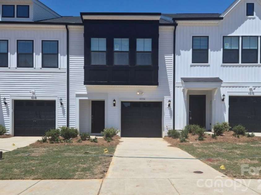 6336 Abelia Avenue, Charlotte, NC 28269.  MLS# CAR4362663, YatesRealty ID 21885. Homesite 81 features an interior unit Foxglove floorplan
