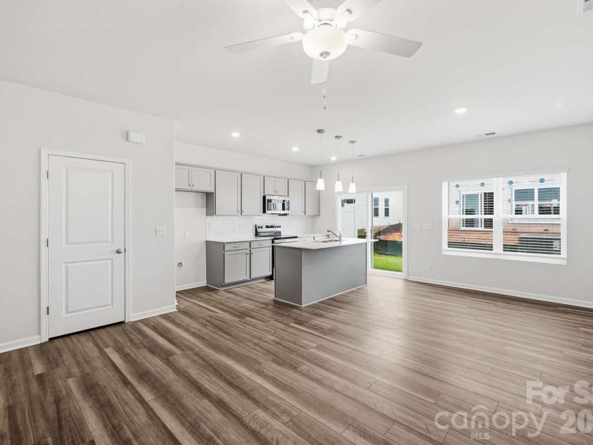 6336 Abelia Avenue, Charlotte, NC 28269.  MLS# CAR4410242, YatesRealty ID 21885. 