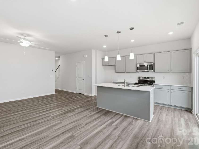 6336 Abelia Avenue, Charlotte, NC 28269.  MLS# CAR4410242, YatesRealty ID 21885. 