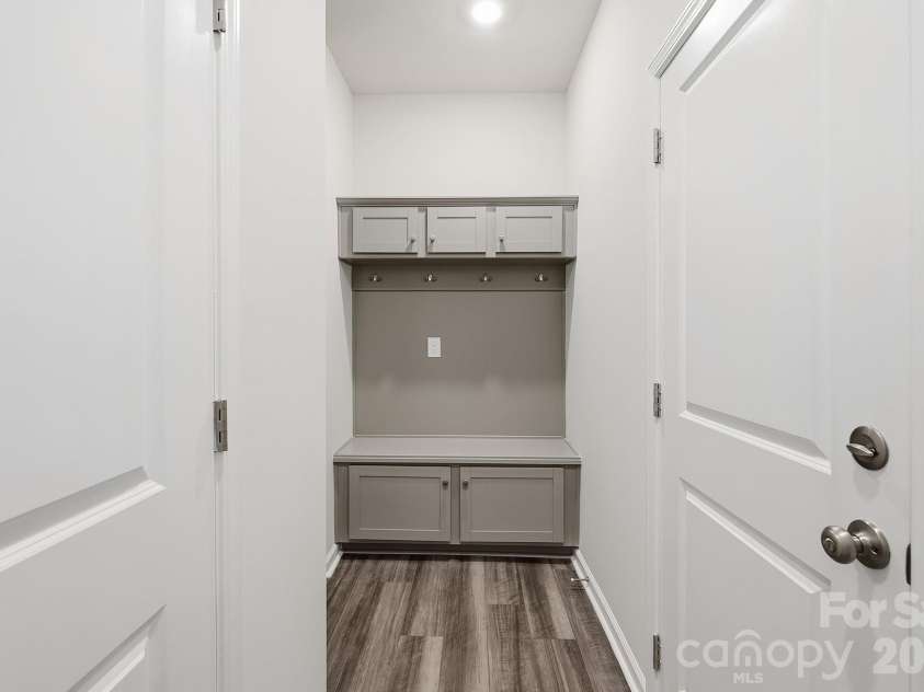 6336 Abelia Avenue, Charlotte, NC 28269.  MLS# CAR4410242, YatesRealty ID 21885. 
