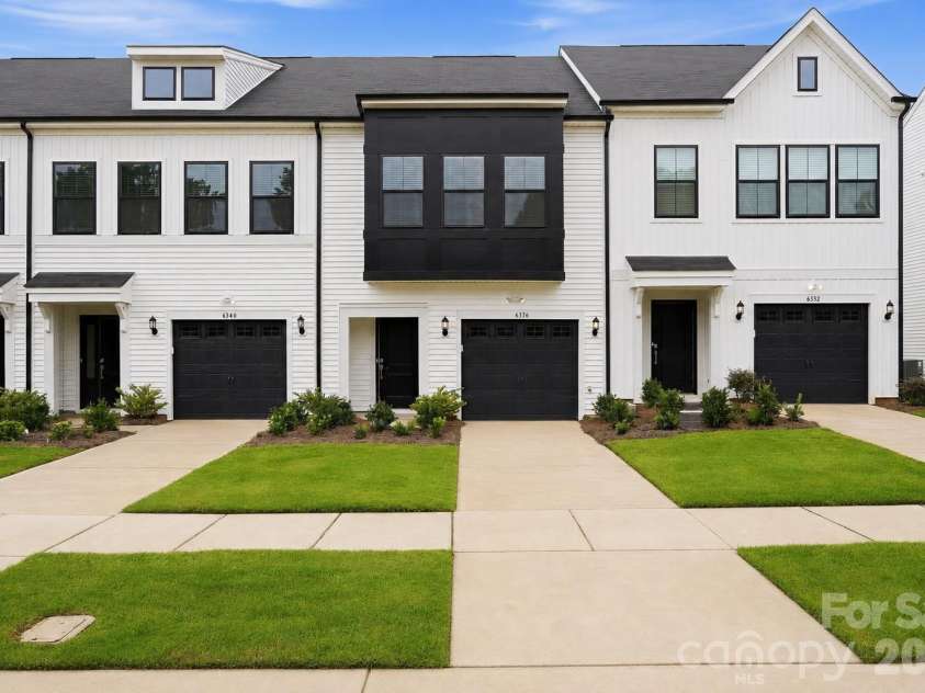 6336 Abelia Avenue, Charlotte, NC 28269.  MLS# CAR4410242, YatesRealty ID 21885. 
