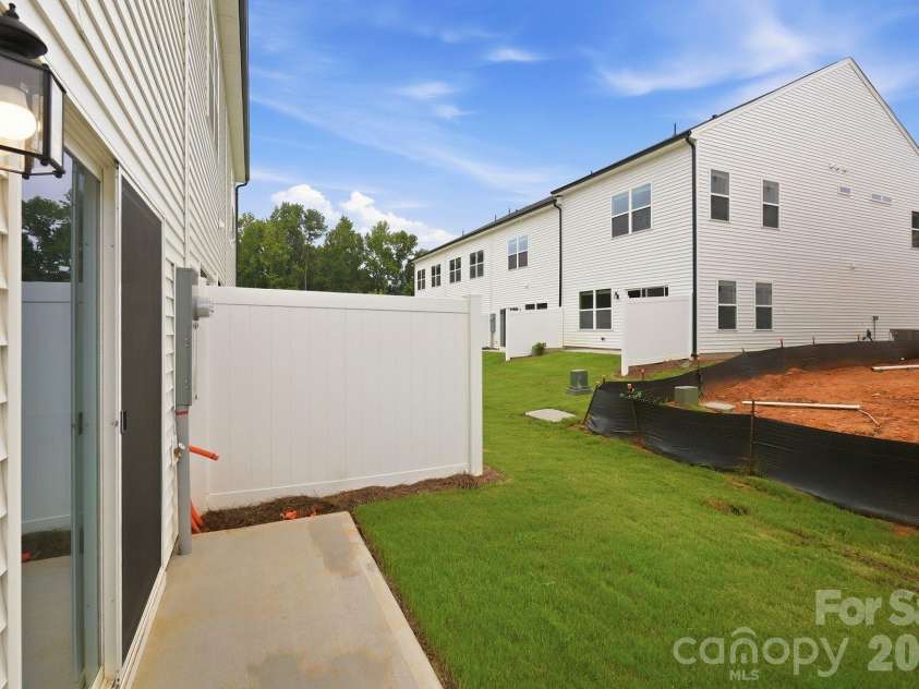 6336 Abelia Avenue, Charlotte, NC 28269.  MLS# CAR4410242, YatesRealty ID 21885. 