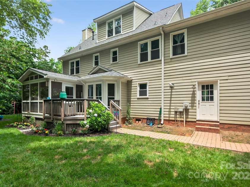 8300 Quarters Lane, Mint Hill, NC 28227.  MLS# CAR4271325, YatesRealty ID 21887. 