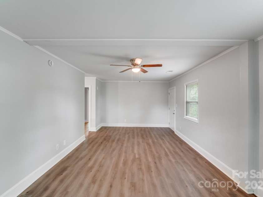 2214 Grimes Street, Charlotte, NC 28206.  MLS# CAR4259151, YatesRealty ID 21888. 