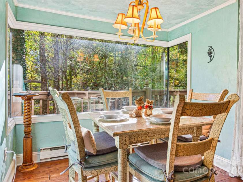 21 Christy Lane, Maggie Valley, NC 28751.  MLS# CAR4215819, YatesRealty ID 21889. 