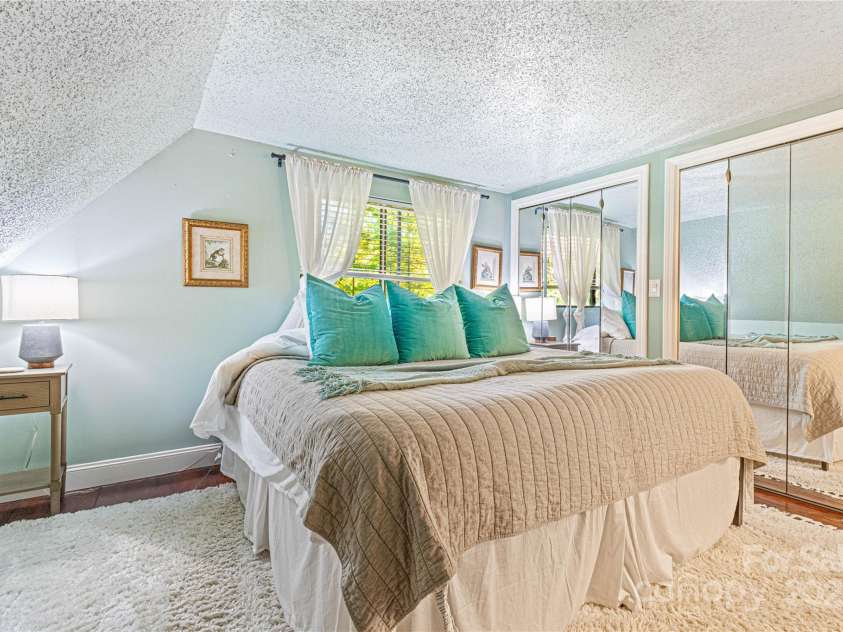 21 Christy Lane, Maggie Valley, NC 28751.  MLS# CAR4215819, YatesRealty ID 21889. 