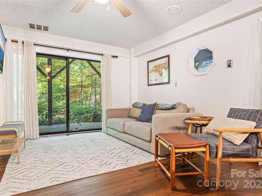 21 Christy Lane, Maggie Valley, NC 28751.  MLS# CAR4215819, YatesRealty ID 21889. 