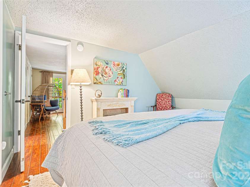 21 Christy Lane, Maggie Valley, NC 28751.  MLS# CAR4215819, YatesRealty ID 21889. 