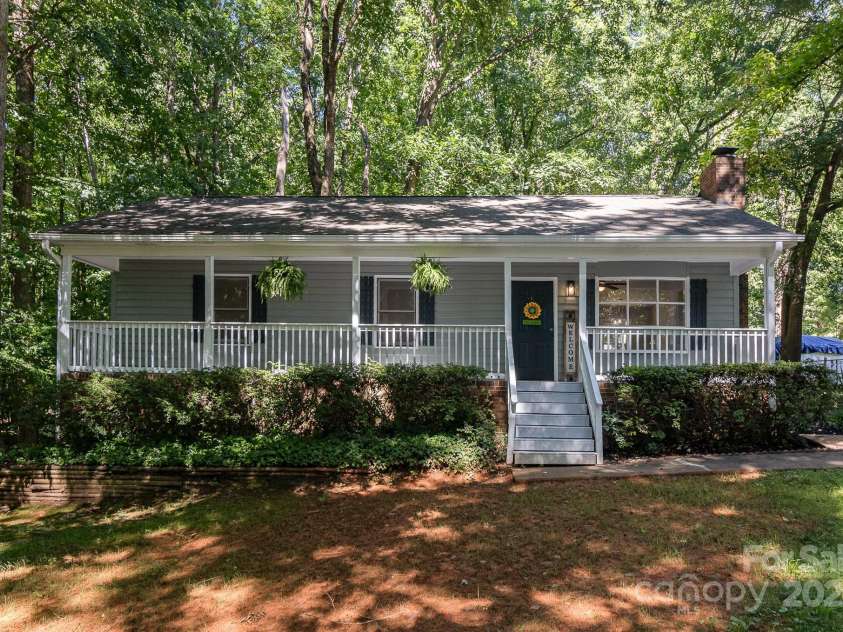 1118 Brookwood Drive, Stanley, NC 28164.  MLS# CAR4272549, YatesRealty ID 21893. 