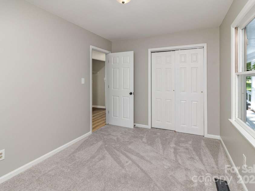 1118 Brookwood Drive, Stanley, NC 28164.  MLS# CAR4272549, YatesRealty ID 21893. 