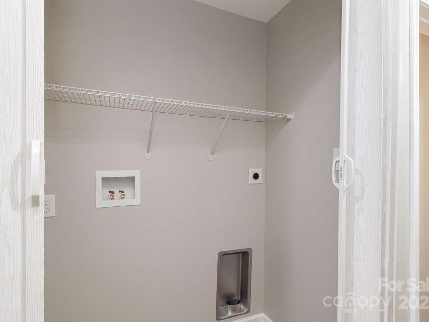 1118 Brookwood Drive, Stanley, NC 28164.  MLS# CAR4272549, YatesRealty ID 21893. 