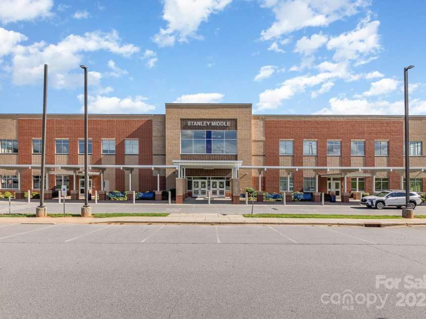 1118 Brookwood Drive, Stanley, NC 28164.  MLS# CAR4272549, YatesRealty ID 21893. 