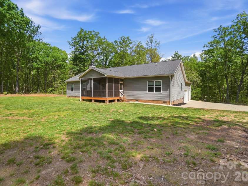2430 Shuford Road, Lincolnton, NC 28092.  MLS# CAR4370608, YatesRealty ID 21893. 
