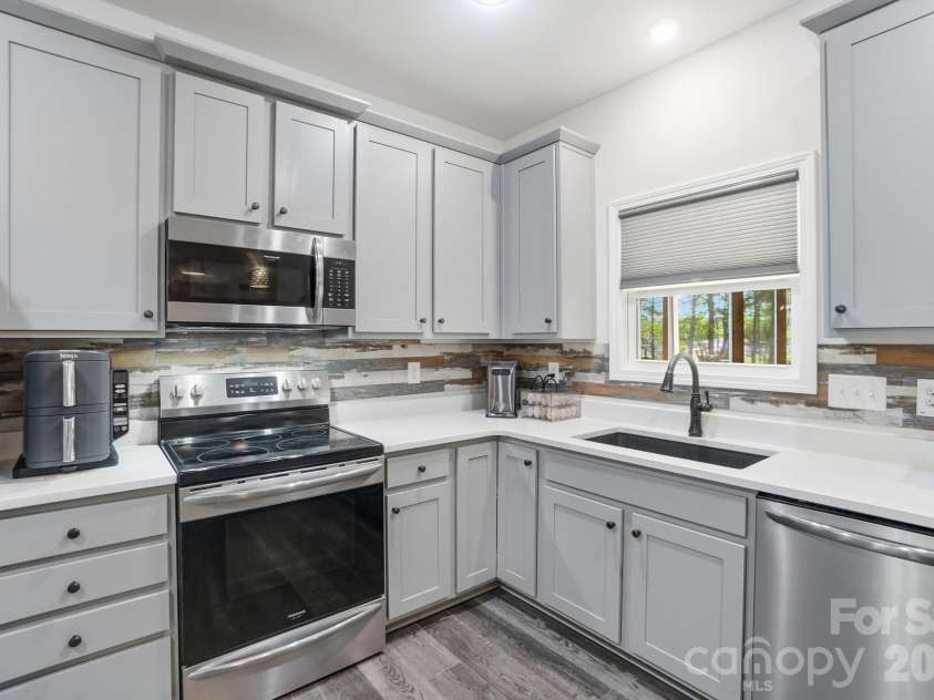 2430 Shuford Road, Lincolnton, NC 28092.  MLS# CAR4370608, YatesRealty ID 21893. 