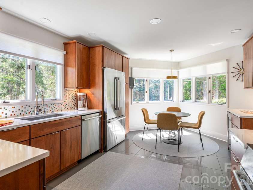 1002 Timber Lane, Asheville, NC 28804.  MLS# CAR4362891, YatesRealty ID 21894. Fully Updated Kitchen with Breakfast Nook