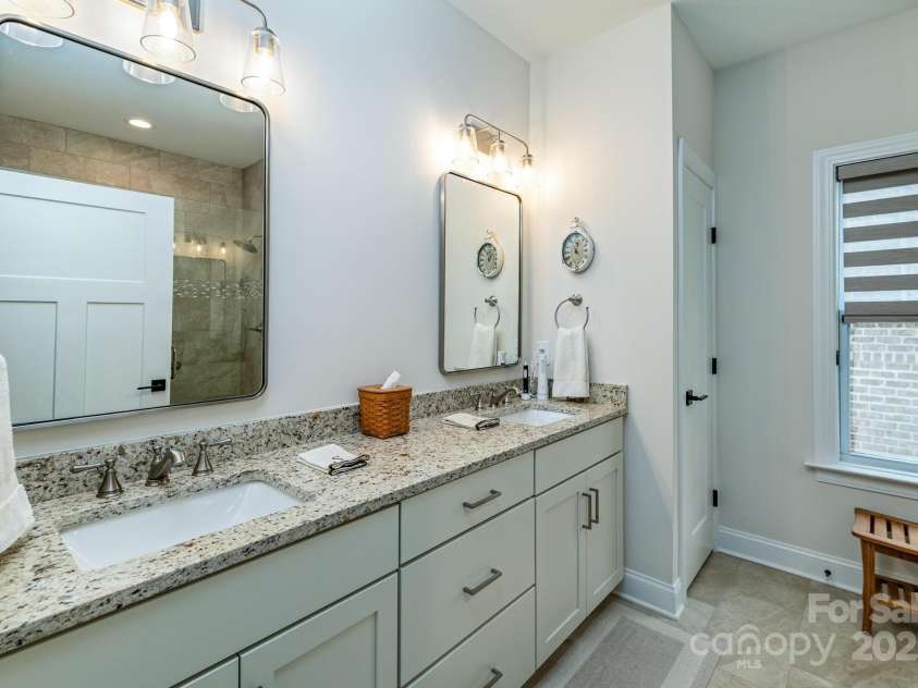 1109 Bunch Drive, Statesville, NC 28677.  MLS# CAR4258524, YatesRealty ID 21894. 