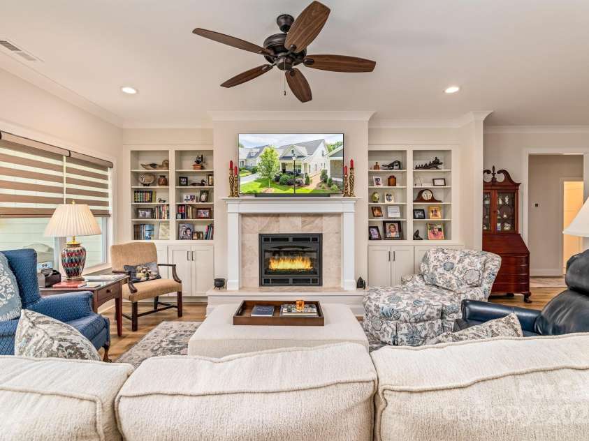 1109 Bunch Drive, Statesville, NC 28677.  MLS# CAR4258524, YatesRealty ID 21894. 