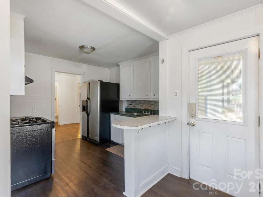 25 Montview Circle, Brevard, NC 28712.  MLS# CAR4365203, YatesRealty ID 21895. 