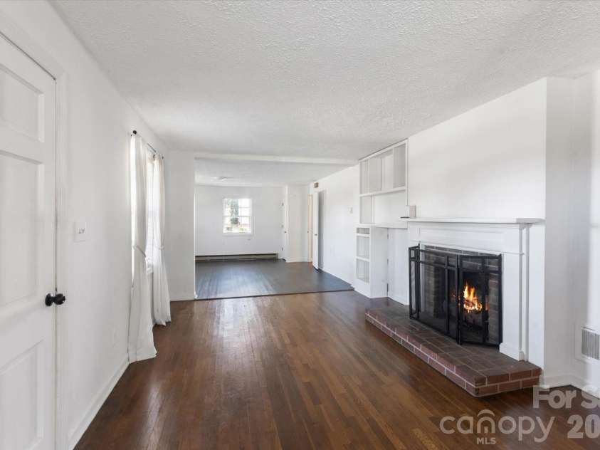 25 Montview Circle, Brevard, NC 28712.  MLS# CAR4365203, YatesRealty ID 21895. 
