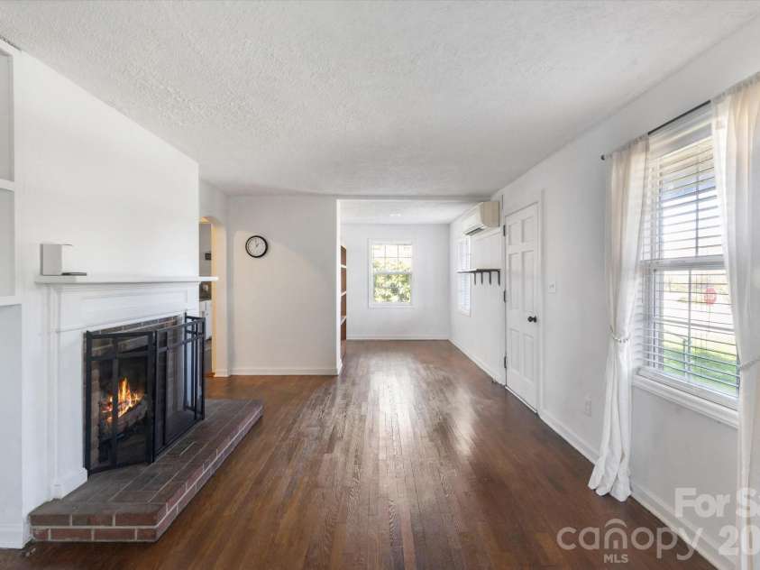 25 Montview Circle, Brevard, NC 28712.  MLS# CAR4365203, YatesRealty ID 21895. 