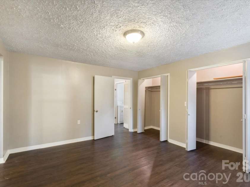 25 Montview Circle, Brevard, NC 28712.  MLS# CAR4365203, YatesRealty ID 21895. 