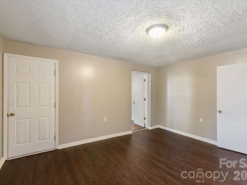 25 Montview Circle, Brevard, NC 28712.  MLS# CAR4365203, YatesRealty ID 21895. 