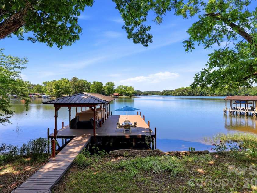502 Lake Shore Drive, Norwood, NC 28128.  MLS# CAR4376520, YatesRealty ID 21896. Floating Dock