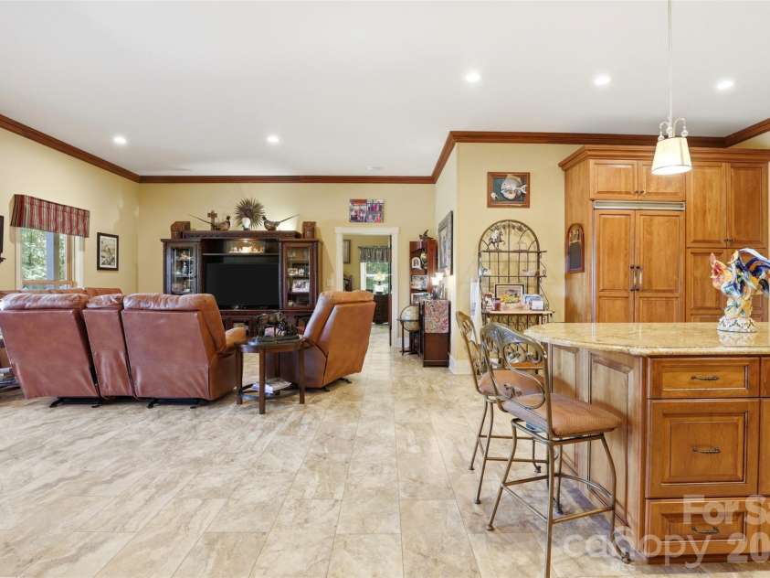 502 Lake Shore Drive, Norwood, NC 28128.  MLS# CAR4376520, YatesRealty ID 21896. Main level open floor plan
