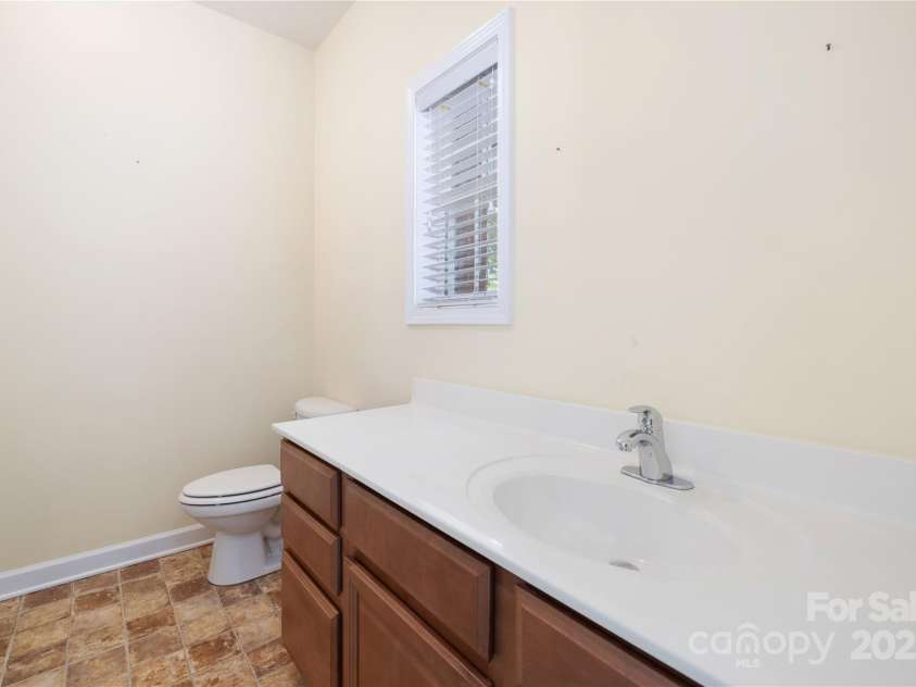 181 Singleton Road, Mooresville, NC 28117.  MLS# CAR4268089, YatesRealty ID 21897. Full Bath 1