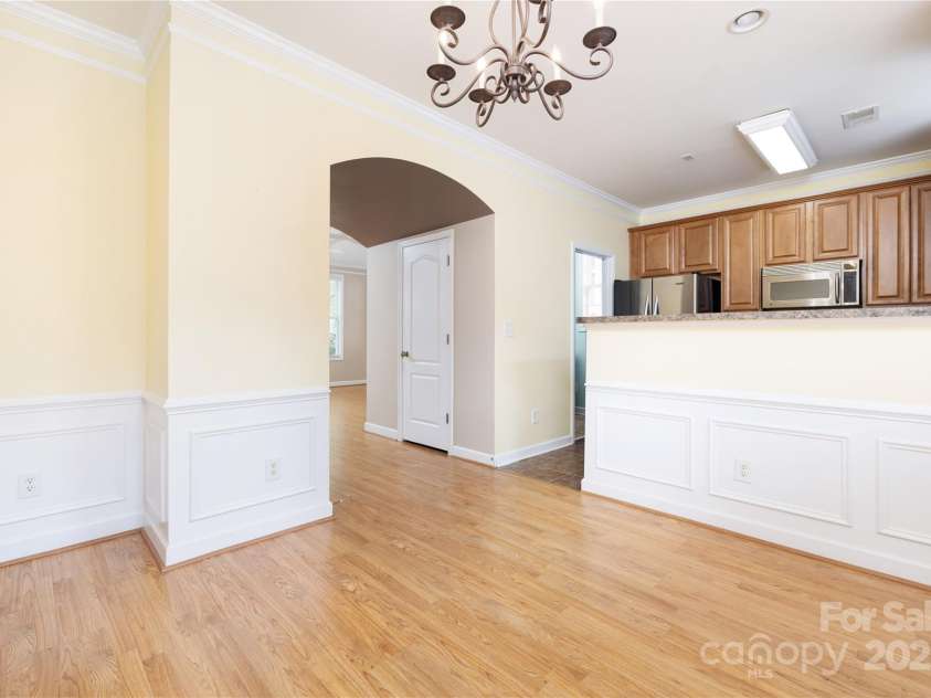 181 Singleton Road, Mooresville, NC 28117.  MLS# CAR4268089, YatesRealty ID 21897. Kitchen/Dining