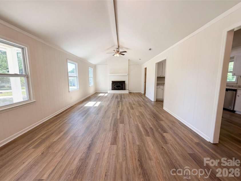 4700 Misty Hill Lane, Gastonia, NC 28056.  MLS# CAR4239522, YatesRealty ID 21897. 