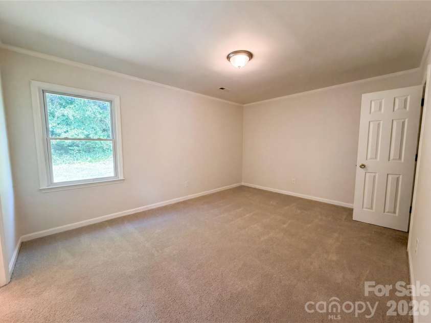 4700 Misty Hill Lane, Gastonia, NC 28056.  MLS# CAR4239522, YatesRealty ID 21897. 