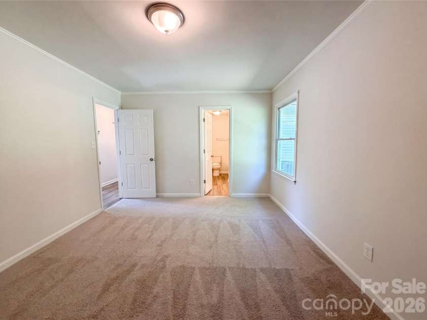 4700 Misty Hill Lane, Gastonia, NC 28056.  MLS# CAR4239522, YatesRealty ID 21897. 