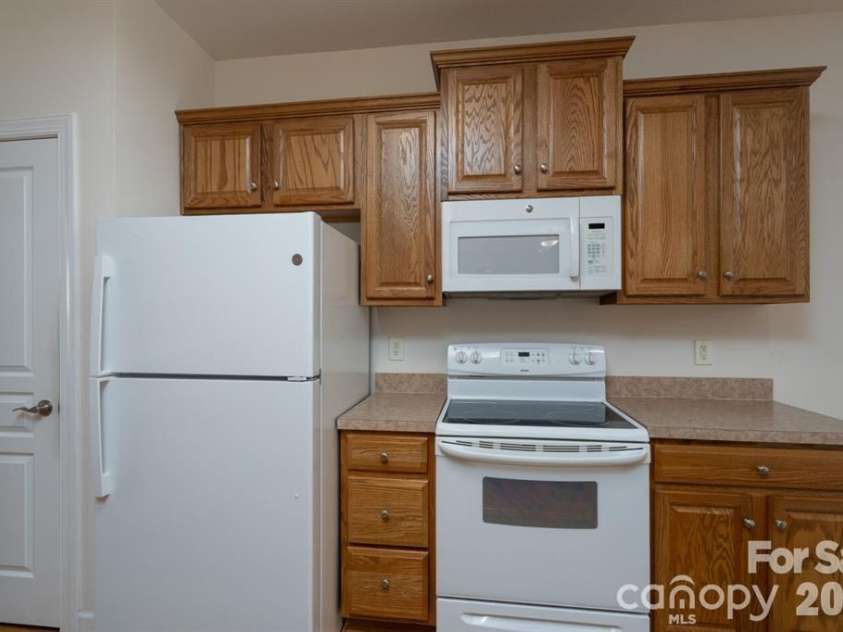 115 River Birch Drive, Salisbury, NC 28146.  MLS# CAR4420054, YatesRealty ID 21898. 