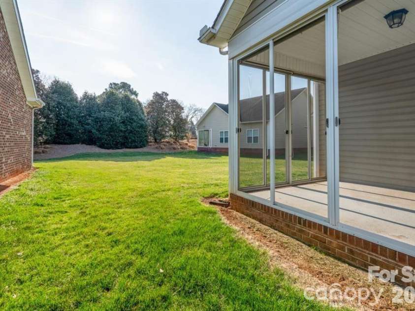115 River Birch Drive, Salisbury, NC 28146.  MLS# CAR4420054, YatesRealty ID 21898. 