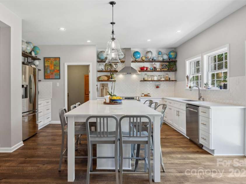 2090 Durand Road, Fort Mill, SC 29715.  MLS# CAR4271422, YatesRealty ID 21898. 