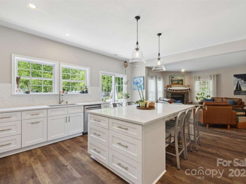 2090 Durand Road, Fort Mill, SC 29715.  MLS# CAR4271422, YatesRealty ID 21898. 
