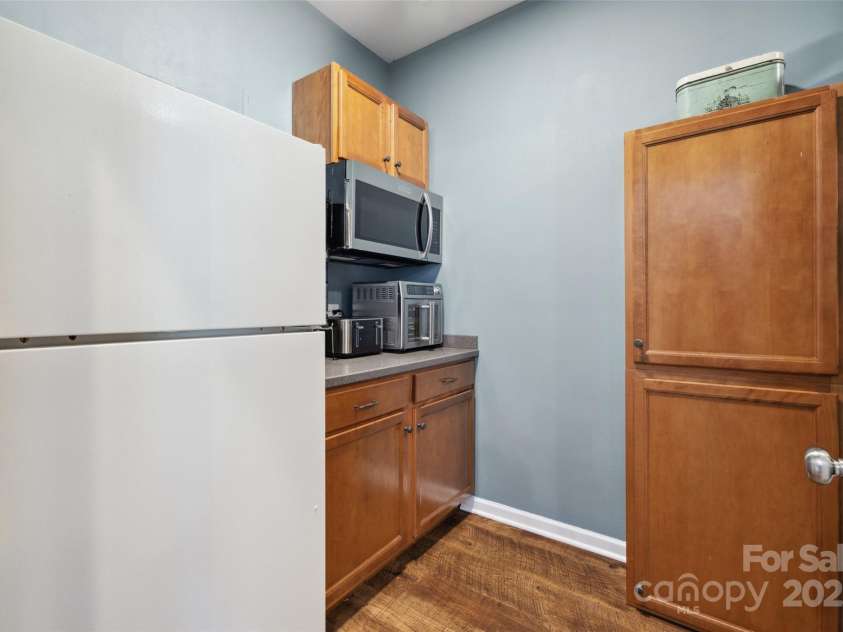 2090 Durand Road, Fort Mill, SC 29715.  MLS# CAR4271422, YatesRealty ID 21898. 